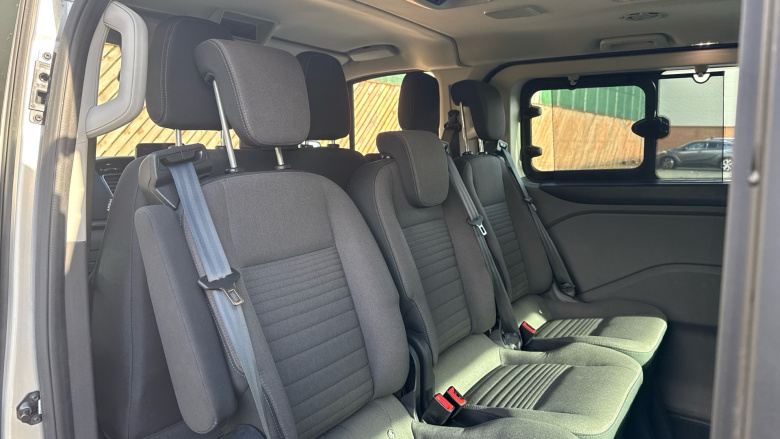 Ford Tourneo Custom Transit Custom Tourneo L2 Diesel Fwd 2.0 EcoBlue Hybrid 130ps L/R 8 Seater Titanium